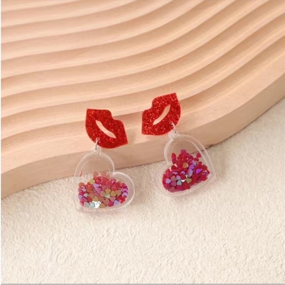 FREE WITH ANY PURCHASE Sparkly lip drop earrings - Picture 2 of 6